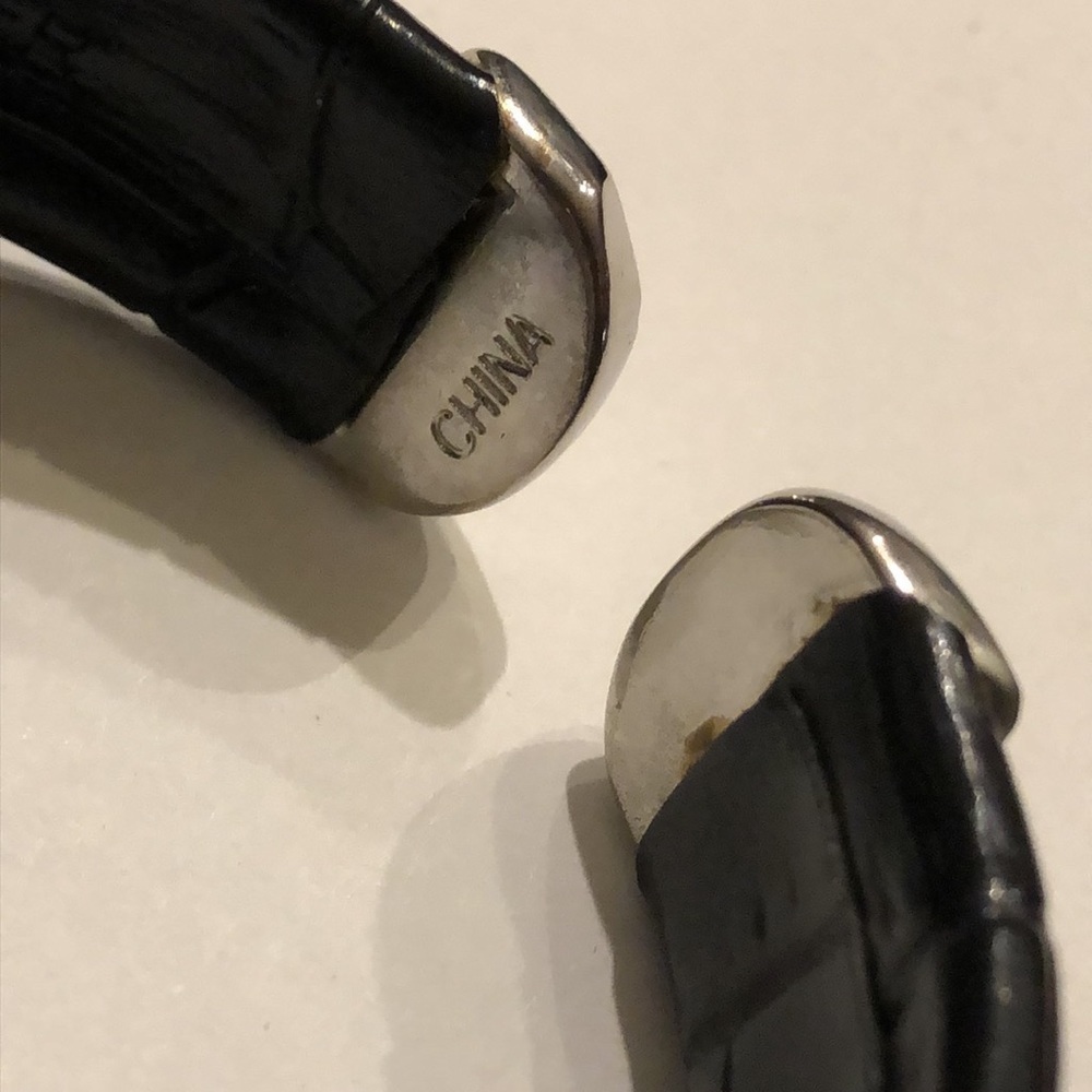 Mother of Pearl Look Classic Black Cuff Watch New Battery Wristwatch - Picture 6 of 7